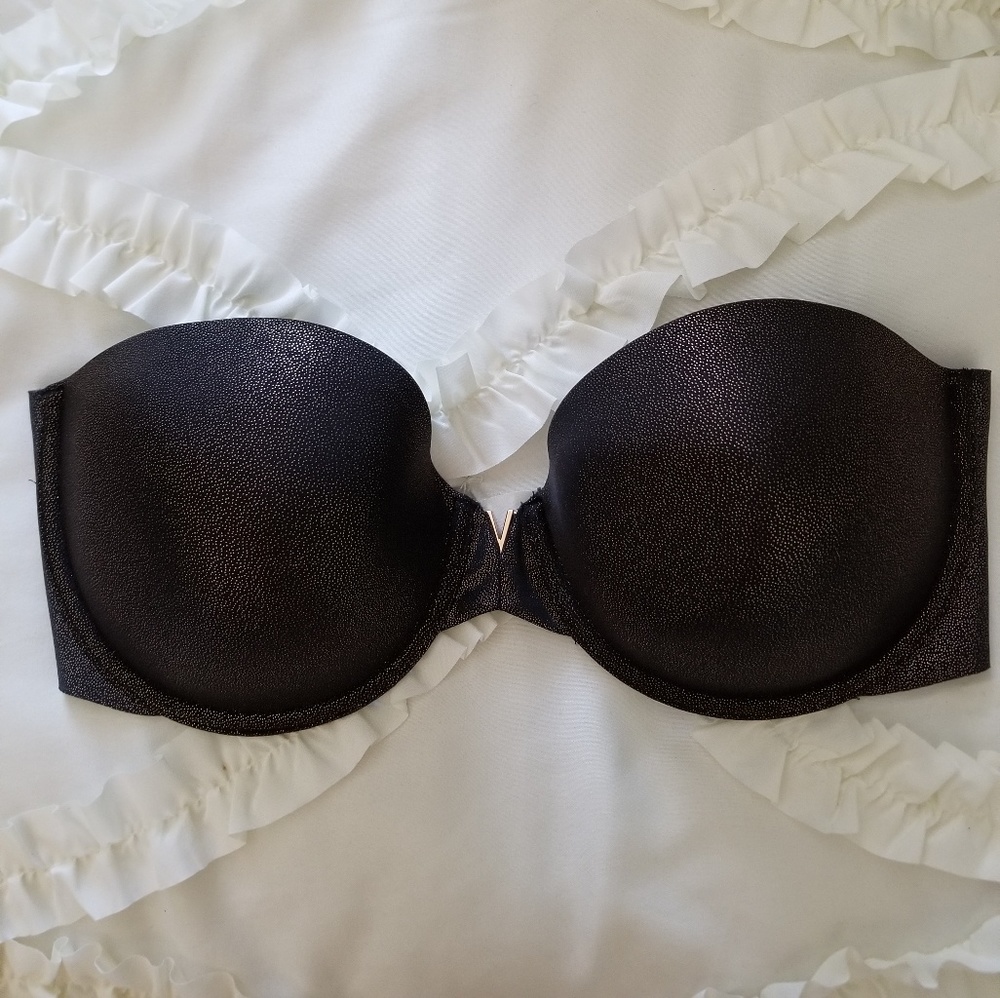 BRAND NEW  Victoria's secret strapless bra